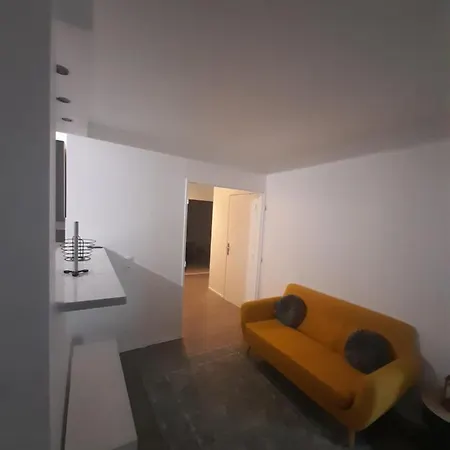 Peace Home Πανσιόν Cergy