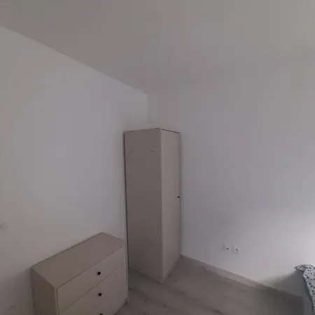 Peace Home Πανσιόν Cergy
