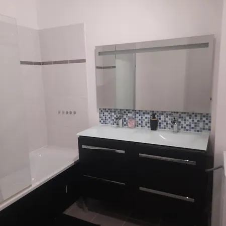 Πανσιόν Peace Home Cergy